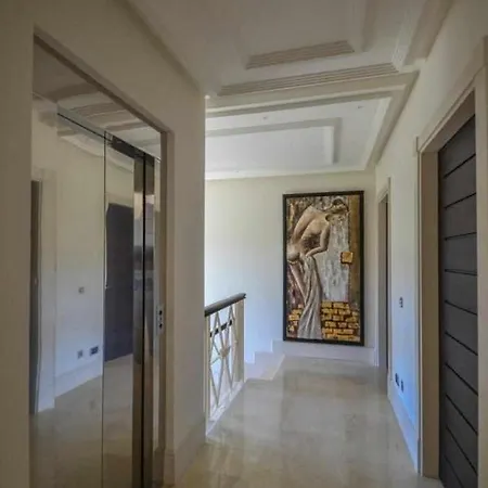 Impresionante Chalet Con Panoramico Al Mar * Marbella