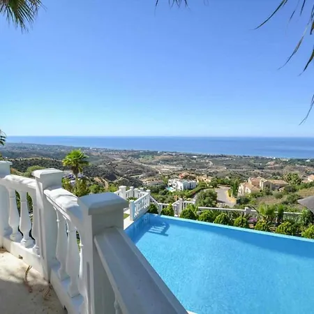 Impresionante Chalet Con Panoramico Al Mar Villa Marbella