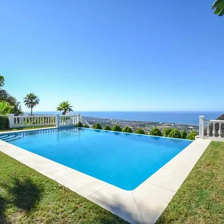 Impresionante Chalet Con Panoramico Al Mar